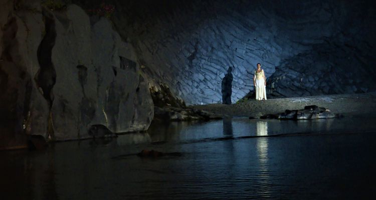 Isola Bella Gioielli per la cultura: il successo di Odissea e Inferno alle Gole dell’Alcantara
