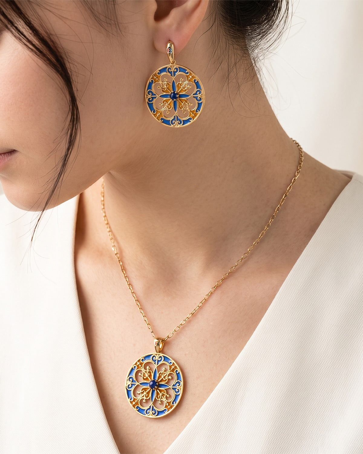 Ohrringe Blaue Rosette